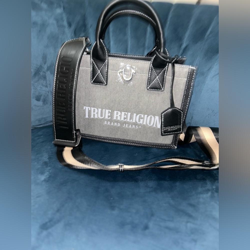 True religion crossbody